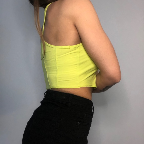 KIT AND ACE neon crop top - Picture 2 of 6